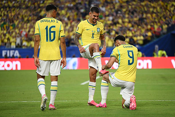 Cunha đang sát cánh cùng Bruno Guimaraes tại World Cup. Ảnh: Getty Images.