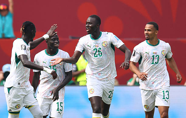 Senegal không gặp nhiều khó khăn để đè bẹp Iraq. Ảnh: Getty Images