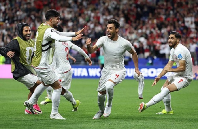 Ảnh bài viết 5 điểm nhấn Ai Cập 1-1 Iran: Rezaeian sửa sai cho Taremi; VAR tước bàn thắng phút bù giờ