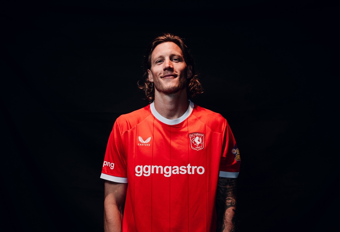 Wout Weghorst chính thức gia nhập FC Twente. Ảnh: FC Twente.