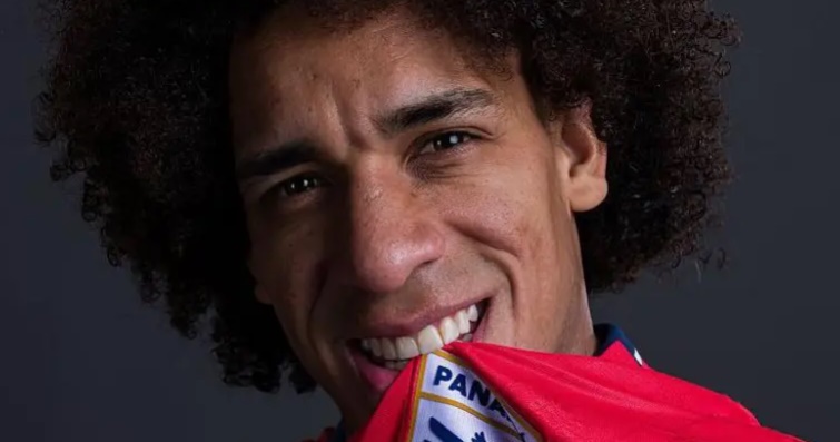 Tiền vệ Adalberto Carrasquilla giành giải Quả bóng vàng (dành cho cầu thủ xuất sắc nhất) tại Gold Cup 2023. Ảnh: Getty Images.