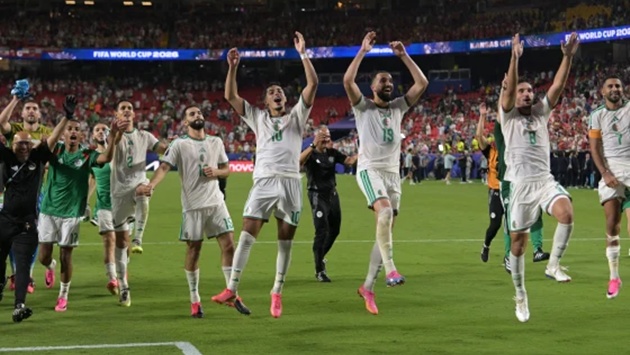 Ảnh bài viết 5 lý do khiến Algeria hòa Áo 3-3 và tiễn Iran về nước