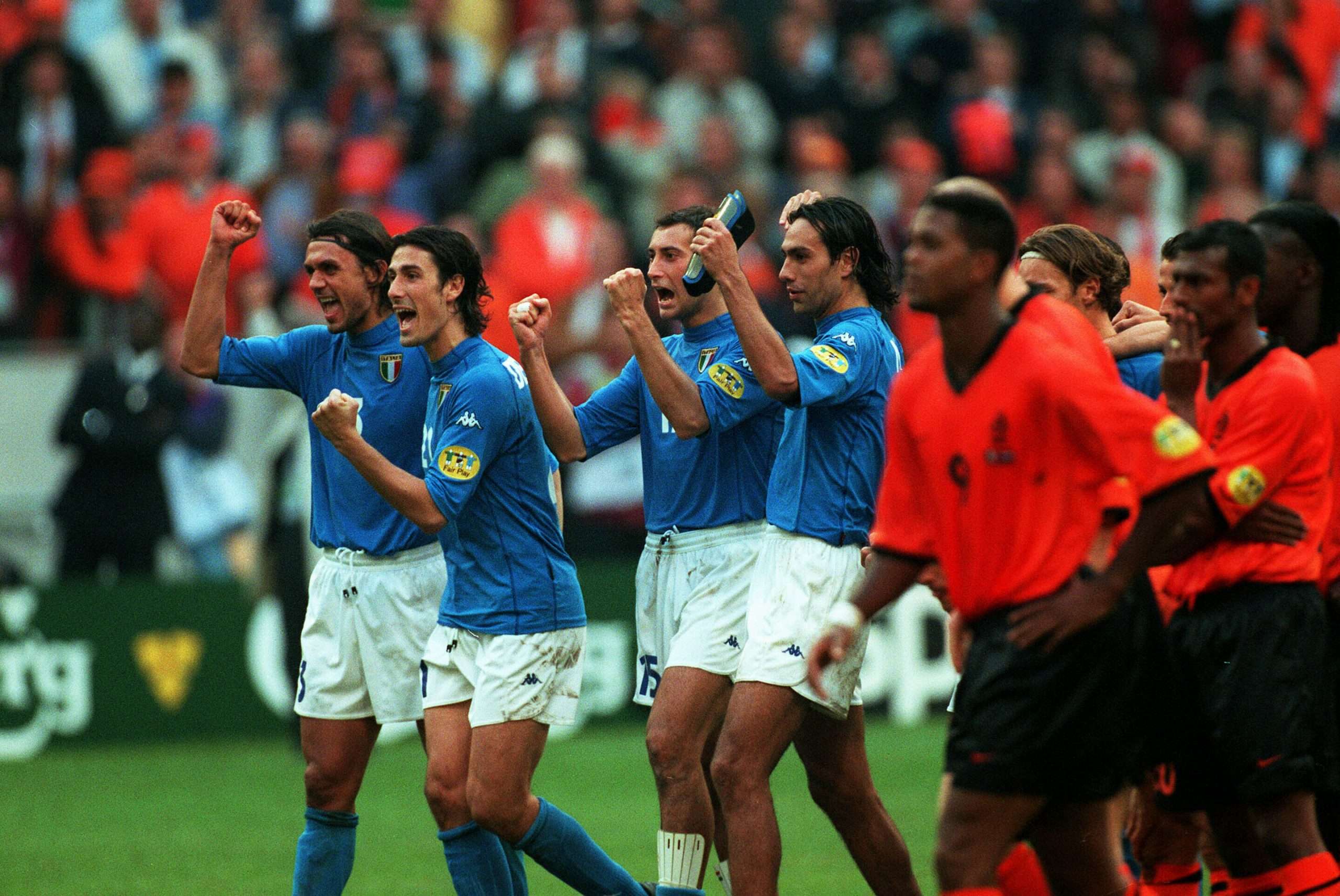 Ảnh bài viết Ngày này năm xưa: Cơn ác mộng Euro 2000 mãi ám ảnh bóng đá Hà Lan