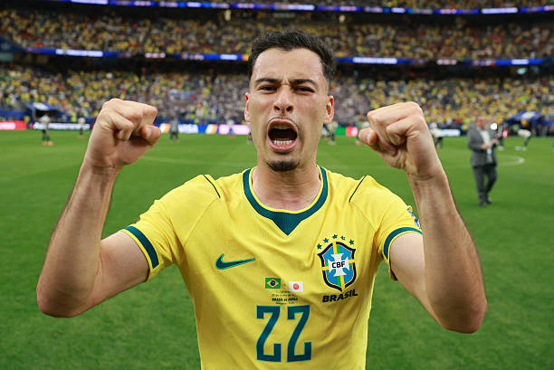 Gabriel Martinelli (7): Được tung vào sân thay Cunha ở giữa hiệp hai và sắm vai người hùng với bàn thắng quyết định nâng tỷ số lên 2-1 chỉ vài giây trước khi trận đấu khép lại. Ảnh: Getty Images.

Chấm điểm các cầu thủ Brazil. Ảnh: Bongda.com.vn.