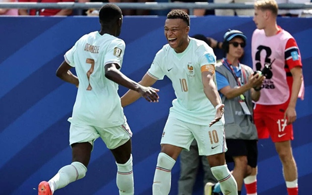 Mbappe và Dembele là 2 ngôi sao sáng của ĐT Pháp. (Ảnh: Getty Images)