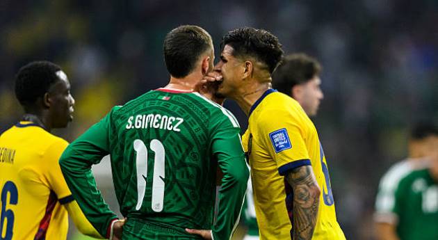 Ảnh bài viết Hincapie là cầu thủ thứ 2 nhận thẻ đỏ vì lỗi che miệng tại World Cup