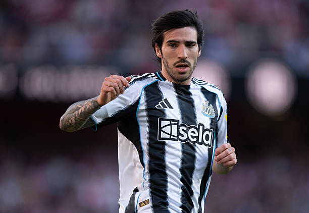 Ảnh bài viết Tin đồn chuyển nhượng sáng 2/7: Tottenham chiêu mộ Sandro Tonali; Atletico Madrid giữ chân Julian Alvarez