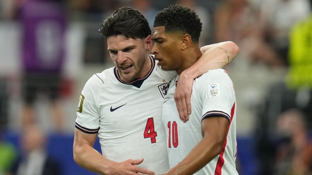 Ảnh bài viết Declan Rice trở thành giải pháp cứu cánh cho hàng thủ tuyển Anh