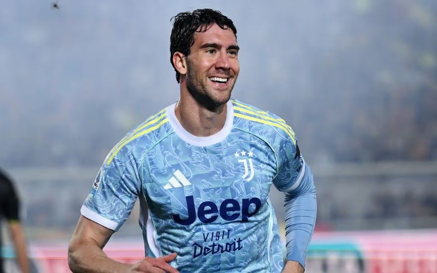 Vlahovic là phương án chất lượng cho hàng công Quỷ đỏ. Ảnh: Getty Images.