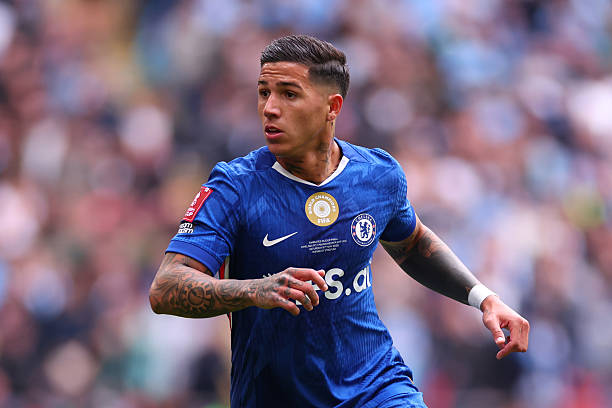 Ảnh bài viết Người đại diện hé lộ kế hoạch rời Chelsea của Enzo Fernandez