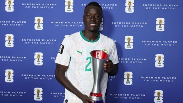 Ảnh bài viết Pape Gueye rời tuyển Senegal vì mâu thuẫn với HLV ở World Cup