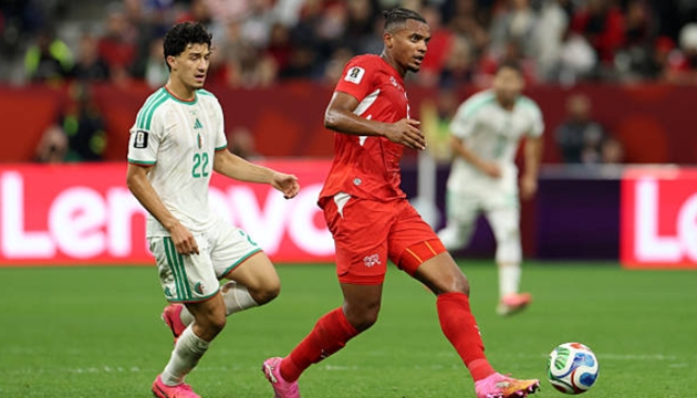 Ảnh bài viết 5 dấu ấn Thụy Sĩ hạ Algeria: Bức tường thép và đòn phủ đầu