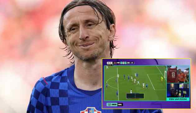 Modric không hài lòng với quyết định huỷ bỏ bàn thắng của Gvardiol. Ảnh: Getty Images.