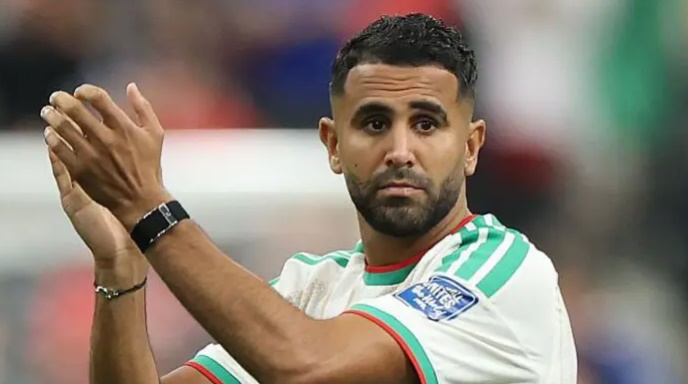 Mahrez nói lời chia tay sự nghiệp ở ĐTQG. Ảnh: Getty Images.