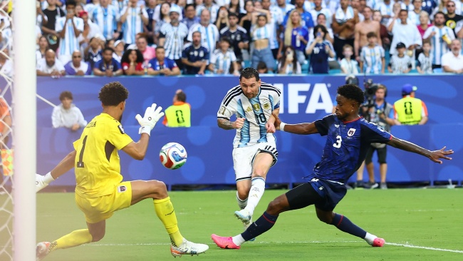 Ảnh bài viết Chấm điểm Argentina: Messi tạo dấu ấn; Lautaro Martinez mất hút