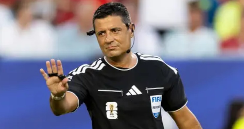 Trọng tài Alireza Faghani sẽ bắt chính trận đấu giữa Anh và Mexico. Ảnh: Getty Images.