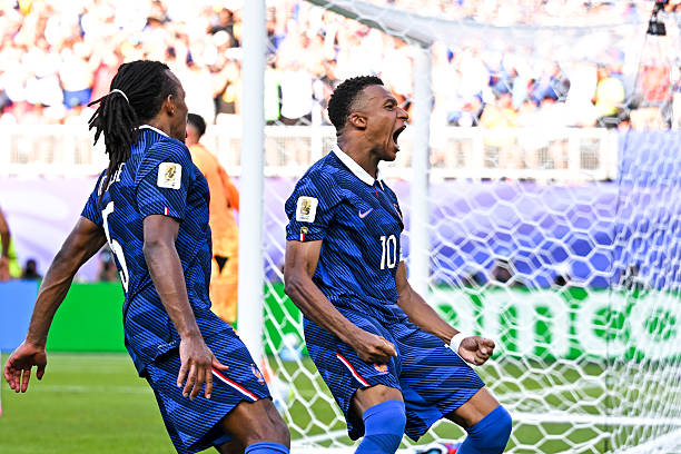 Ảnh bài viết Thắng tối thiểu Paraguay, tuyển Pháp giành vé vào tứ kết World Cup