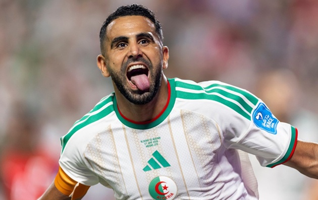 Ảnh bài viết Mahrez rời Al Ahli sau khi giã từ sự nghiệp quốc tế