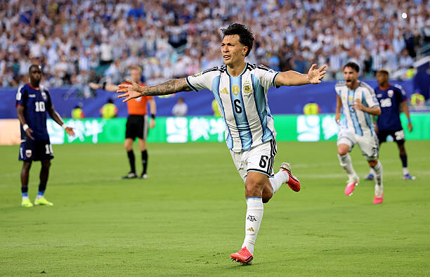 Ảnh bài viết Lisandro Martinez định hình lại kế hoạch mua sắm của Man Utd