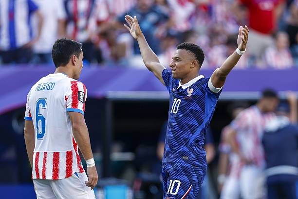 Ảnh bài viết Mbappe và nụ cười ngạo nghễ trước cái bẫy của Paraguay