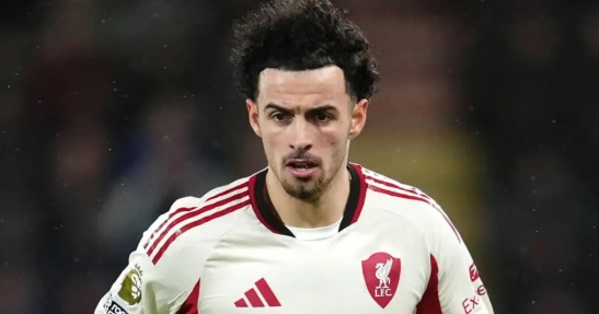 Liverpool đang cân nhắc giữ chân Jones. Ảnh: Getty Images.