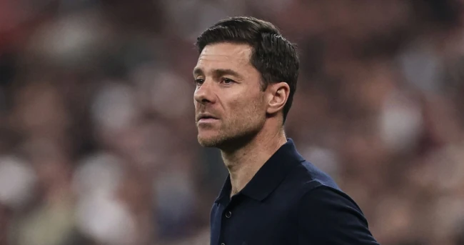 Alonso liệu có nên chiêu mộ Ayyoub Bouaddi? Ảnh: Getty Images.