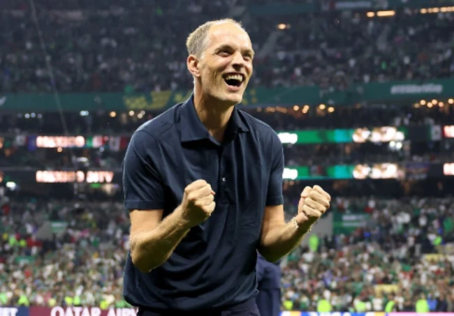 Tuchel cùng Tam Sư thể hiện bản lĩnh trước Mexico. Ảnh: Getty Images.