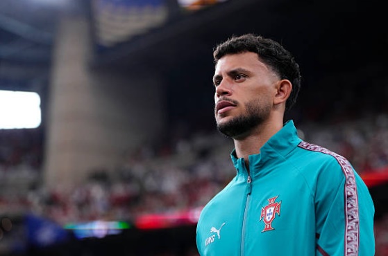 Man City đang tìm kiếm phương án chia lửa cho Nunes. Ảnh: Getty Images.