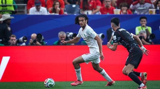 Ảnh bài viết Guimaraes hay Bouaddi sẽ nâng tầm tuyến giữa Arsenal?