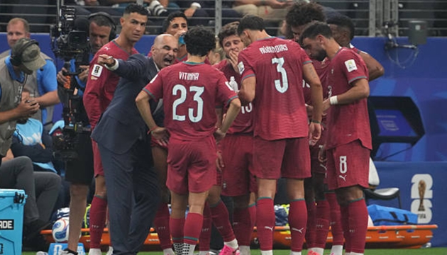 Cách dùng người và sắp xếp chiến thuật của Roberto Martinez bị đặt nhiều dấu hỏi. (Ảnh: Getty Images)