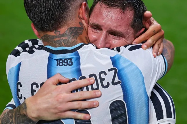 Ảnh bài viết Messi giải thích về giọt nước mắt sau trận thắng Ai Cập