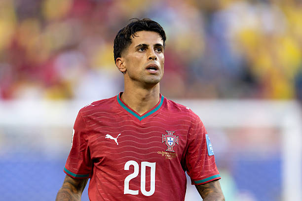 Ảnh bài viết Barcelona đạt thỏa thuận mua đứt Joao Cancelo