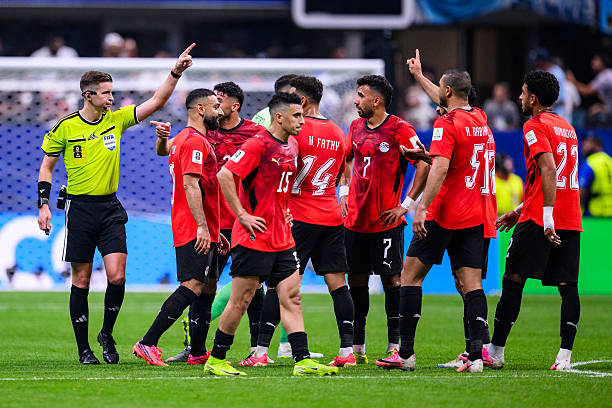 Liên đoàn Bóng đá Ai Cập yêu cầu FIFA xem xét công tác trọng tài. Ảnh: Getty Images