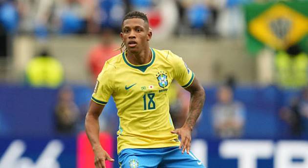 Ảnh bài viết MU tranh Danilo Santos với Arsenal sau vụ Andrey Santos