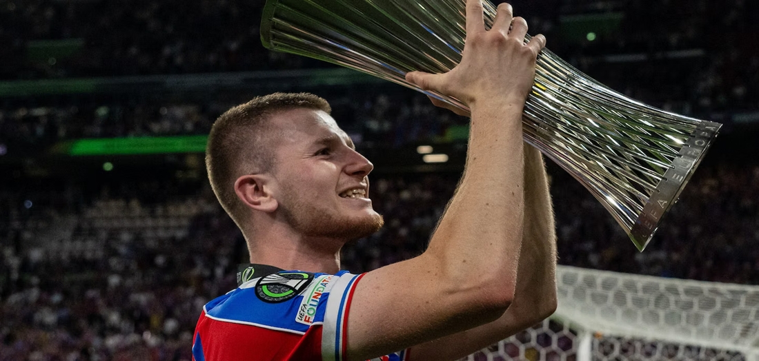 Thương vụ Adam Wharton rơi vào bế tắc. Ảnh: Crystal Palace FC.