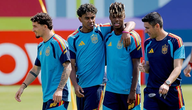 Nico Williams đánh giá cao Lamine Yamal. (Ảnh: Getty Images)