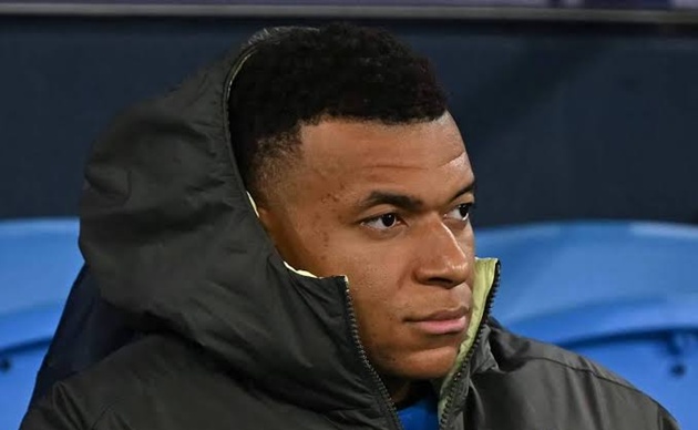 Real Madrid muốn sửa sai sau vụ chẩn đoán nhầm về Mbappe. (The Athletic)