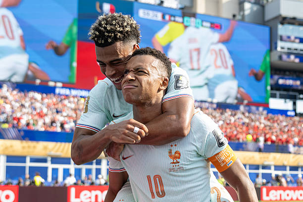 Ảnh bài viết Chấm điểm tuyển Pháp: Mbappe dẫn dắt hàng công; Dembele lên tiếng đúng lúc