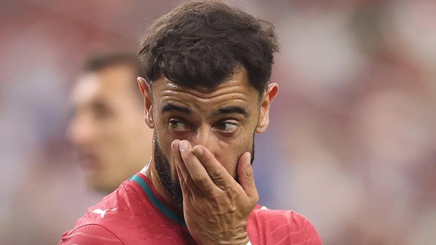 Ảnh bài viết Bruno Fernandes khóa bình luận vì bị fan Ronaldo tấn công