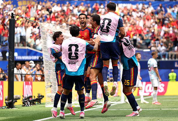 Ảnh bài viết Sai lầm của Senne Lammens đưa Tây Ban Nha vào bán kết World Cup 2026