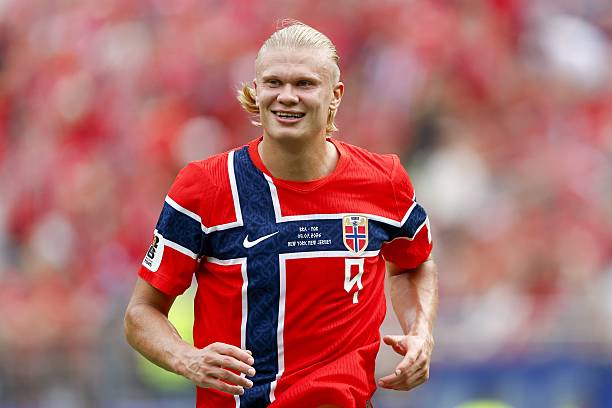 Erling Haaland có thể mang đến nhiều khó khăn cho tuyển Anh. Ảnh: Getty Images
