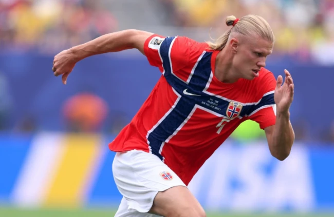 Ảnh bài viết Harry Kane gọi Erling Haaland là "quái vật" trước đại chiến