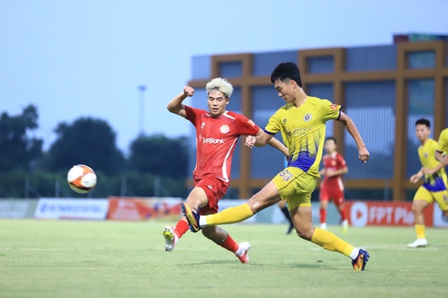 PVF-CAND và U21 CAHN chia điểm sau trận hòa 1-1. Ảnh: VFF
