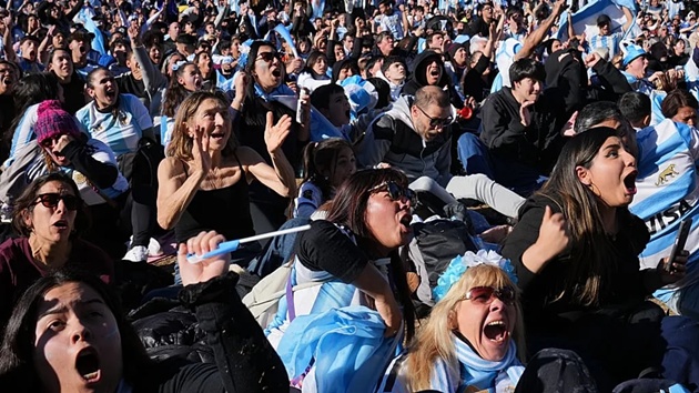 Ảnh bài viết Fan Argentina hát vang khúc ca khiêu khích tuyển Anh