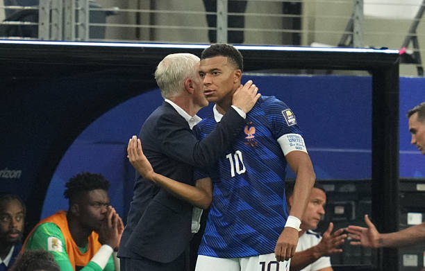 Ảnh bài viết Chấm điểm tuyển Pháp: Mbappe "mất tích"; Sai lầm sơ đẳng của Digne