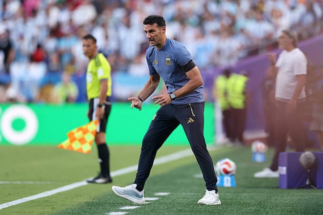 Ảnh bài viết Tránh phụ thuộc Messi, Scaloni tính đổi sơ đồ đấu tuyển Anh