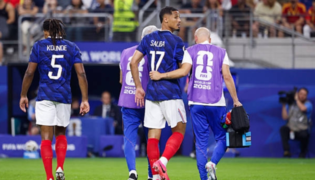 Saliba đứng trước nguy cơ nghỉ thi đấu dài hạn. (Ảnh: Getty Images)