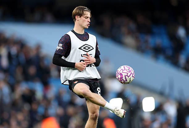 Ảnh bài viết Sự kiên nhẫn của Man Utd và canh bạc với Alex Scott