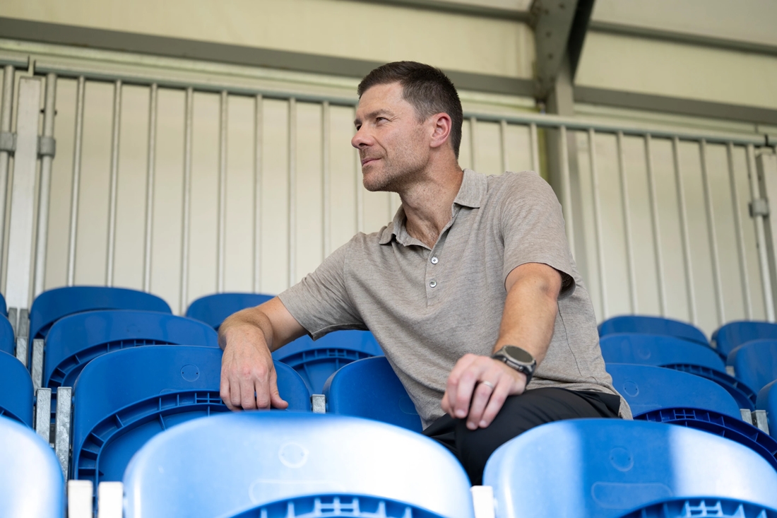 HLV Xabi Alonso đang thúc đẩy kế hoạch thay máu lực lượng tại Chelsea. Ảnh: Chelsea FC.