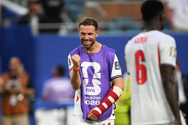 Ảnh bài viết Brentford làm CĐV bật cười vì Jordan Henderson